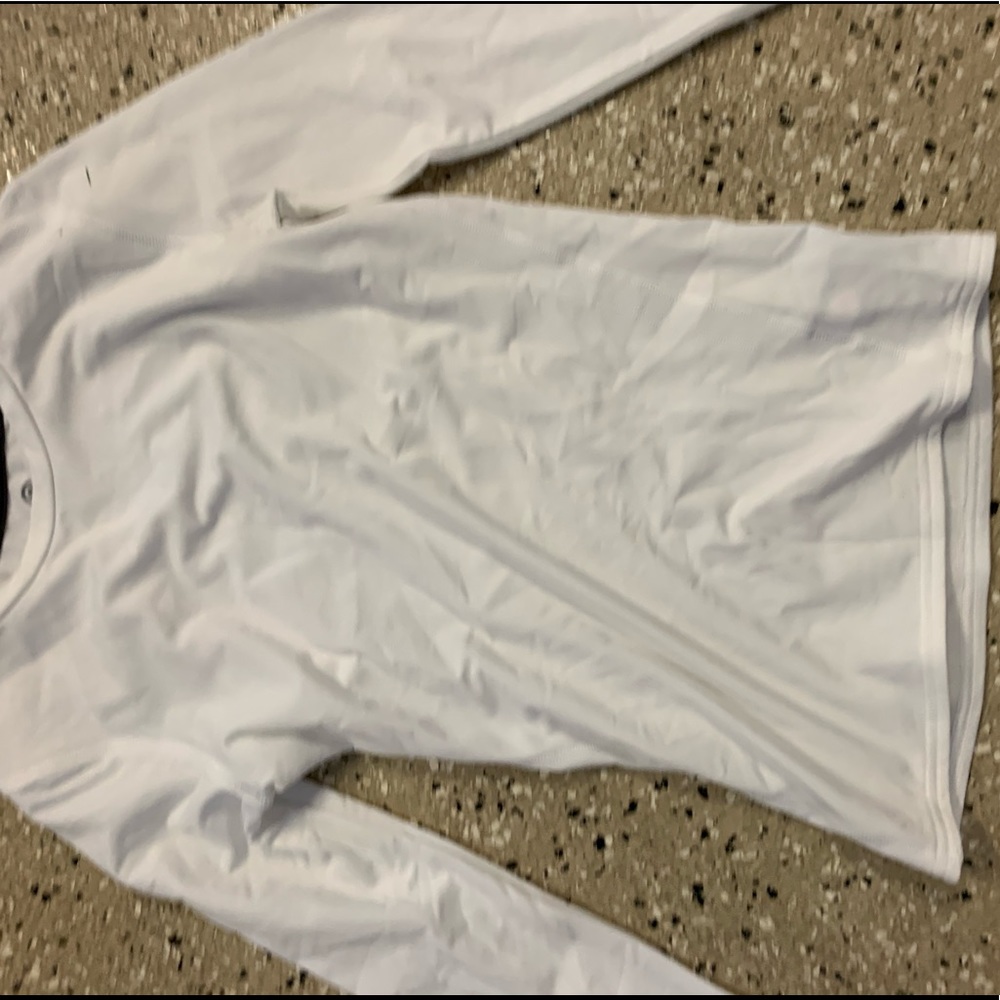 WHITE LOMGSLEEVE - Picture 1 of 1